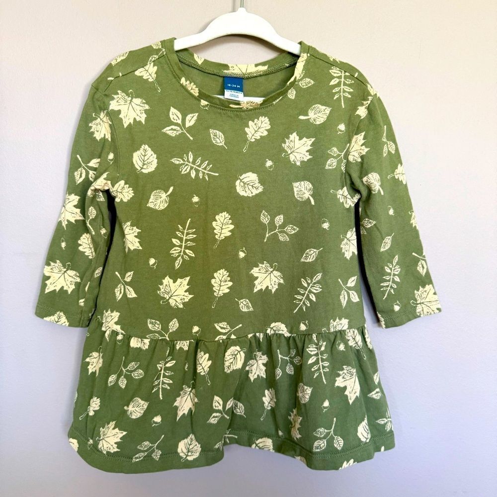 Old Navy 18-24 mos, beautiful sage green print, ruffle waist